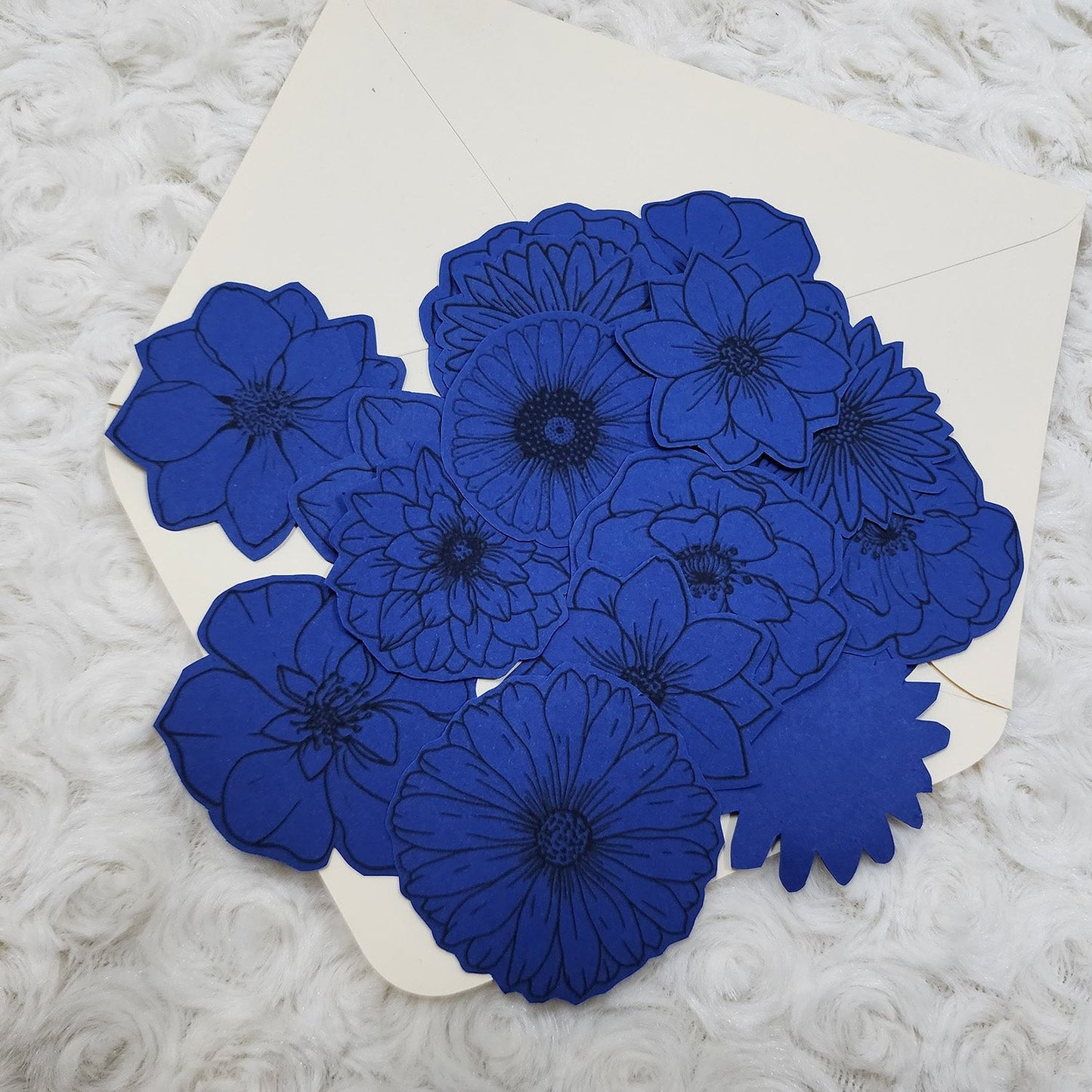 Colour Your Day with These Paper Flowers Journal Embellishment