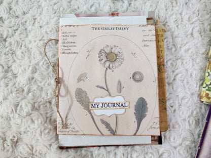 Scrappy Staggered Handmade Junk Journals Booklets Starter Kit NoteBook Gift Planner Set